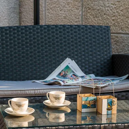 شقة L&m - With Terrace Vlahini