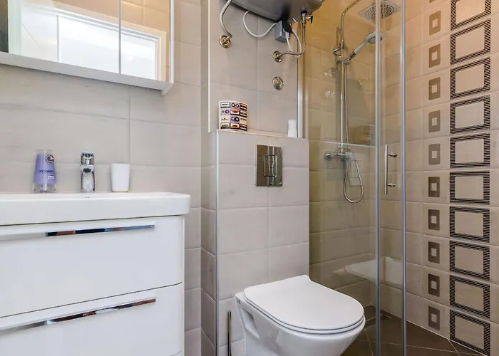 L&m - With Terrace Vlahini