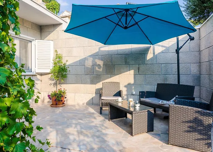 L&m - With Terrace Vlahini Lejlighed *